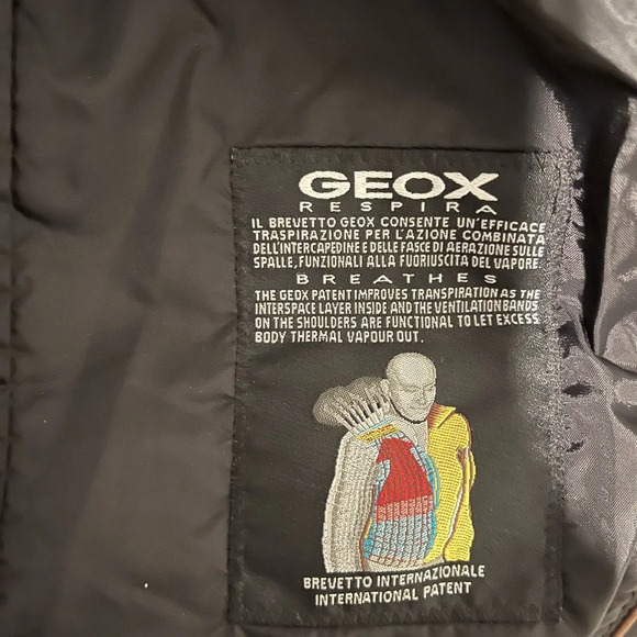 Geox Respira waterproof jacket - Picture 4 of 4